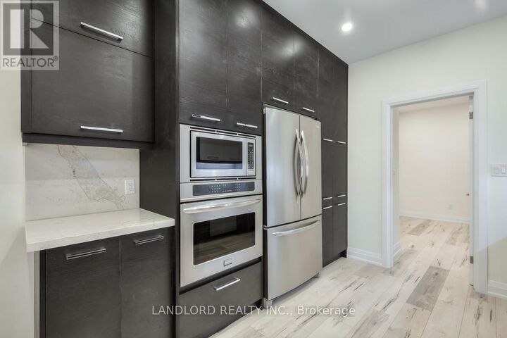 Property Photo:  100 Massey Street  ON M6J 2T4 