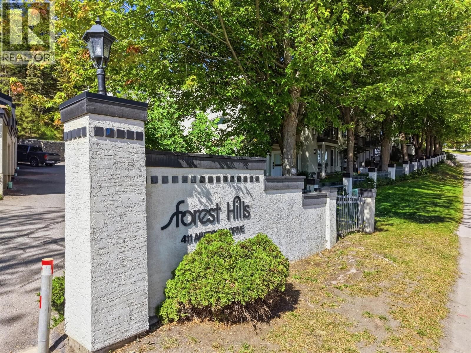 Property Photo:  411 Aberdeen Drive Drive 25  BC V1S 1X2 