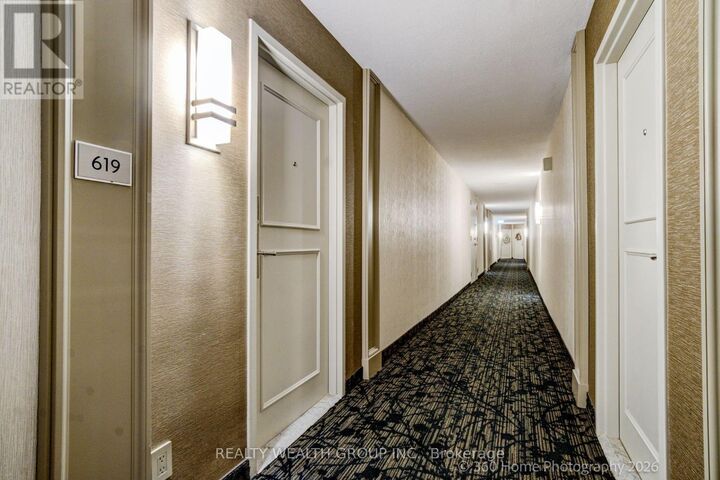 Property Photo:  1333 Bloor St Street 619  ON L4Y 3T6 