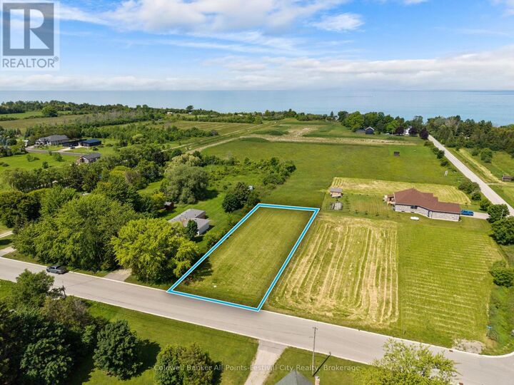 Property Photo:  9 Wellington Street South  ON N7A 3X9 