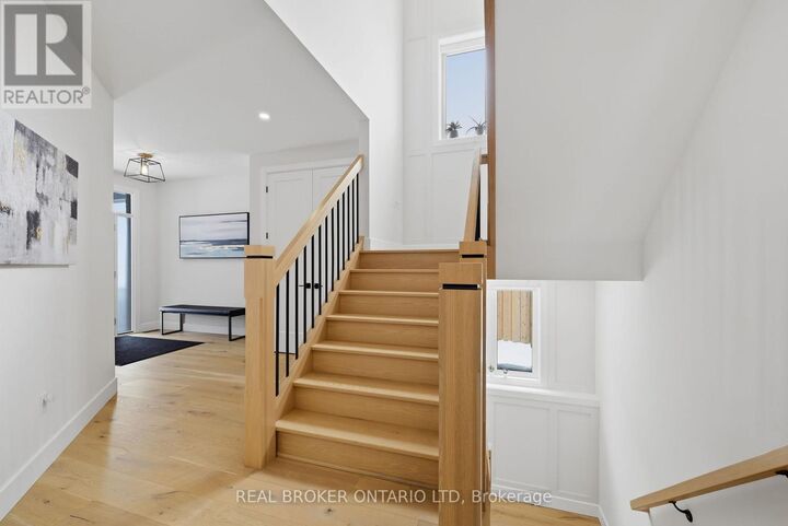 Property Photo:  1600 Medway Park Drive  ON N6G 3W1 