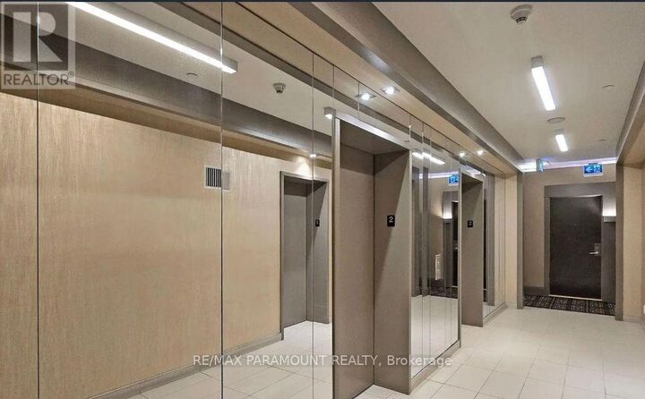Property Photo:  17 Zorra Street 607  ON M8Z 4Z6 