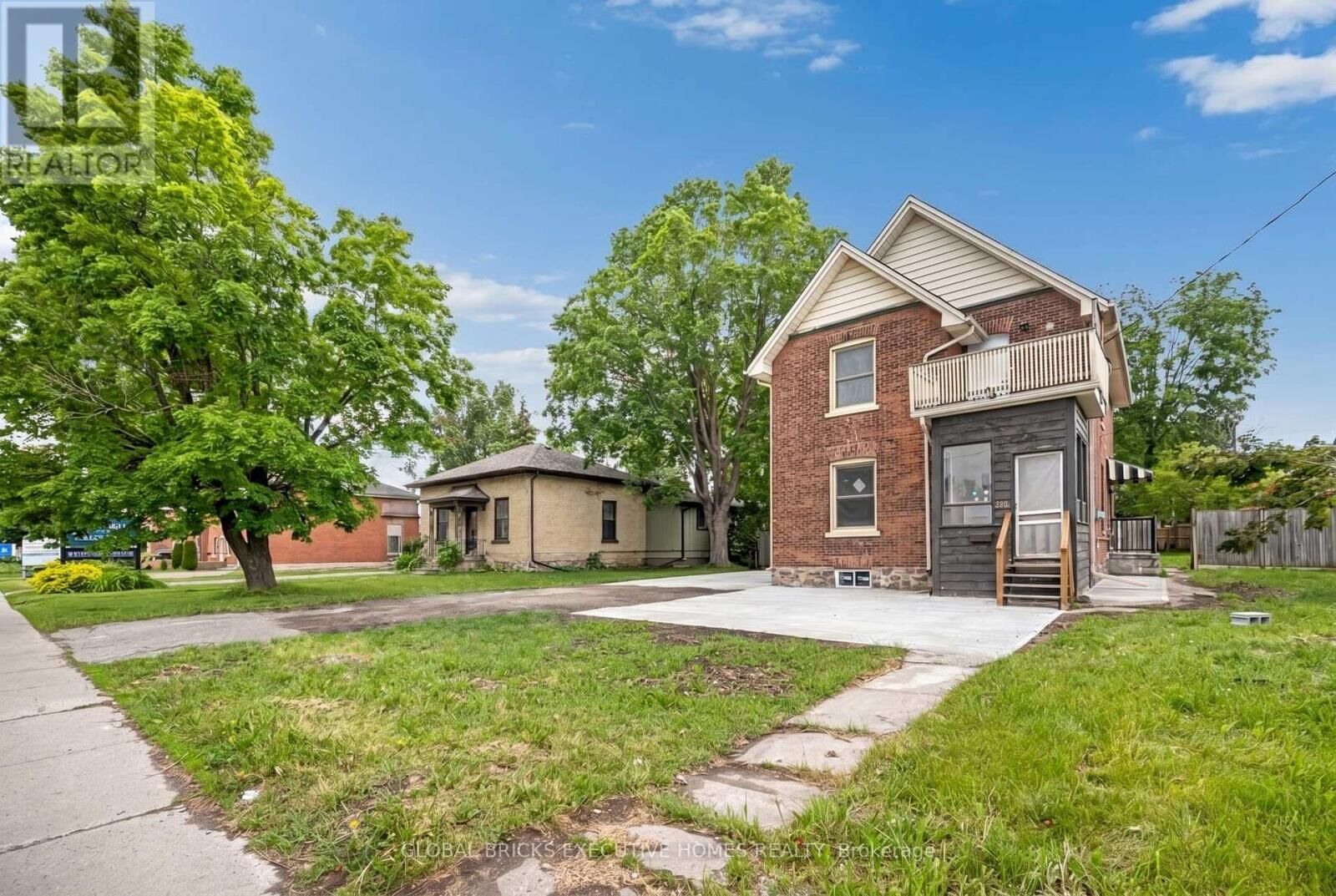 Property Photo:  108 Lindsay Street South Basement  ON K9V 2M6 