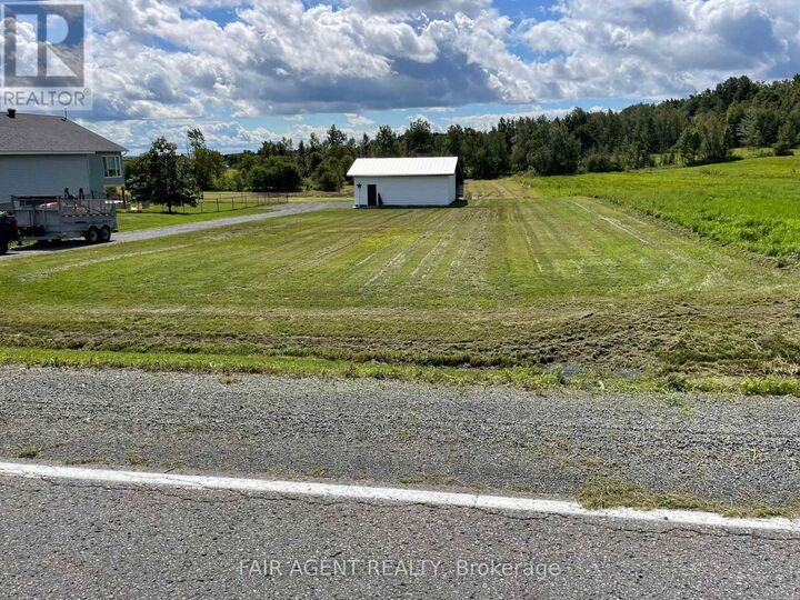 Property Photo:  2130 Du Golf Road  ON K0A 1N0 