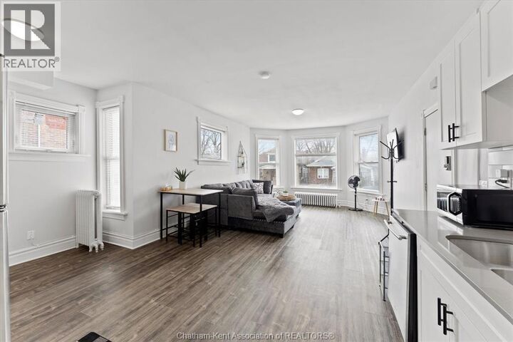 Property Photo:  135 William Street North 1  ON N7M 4L6 