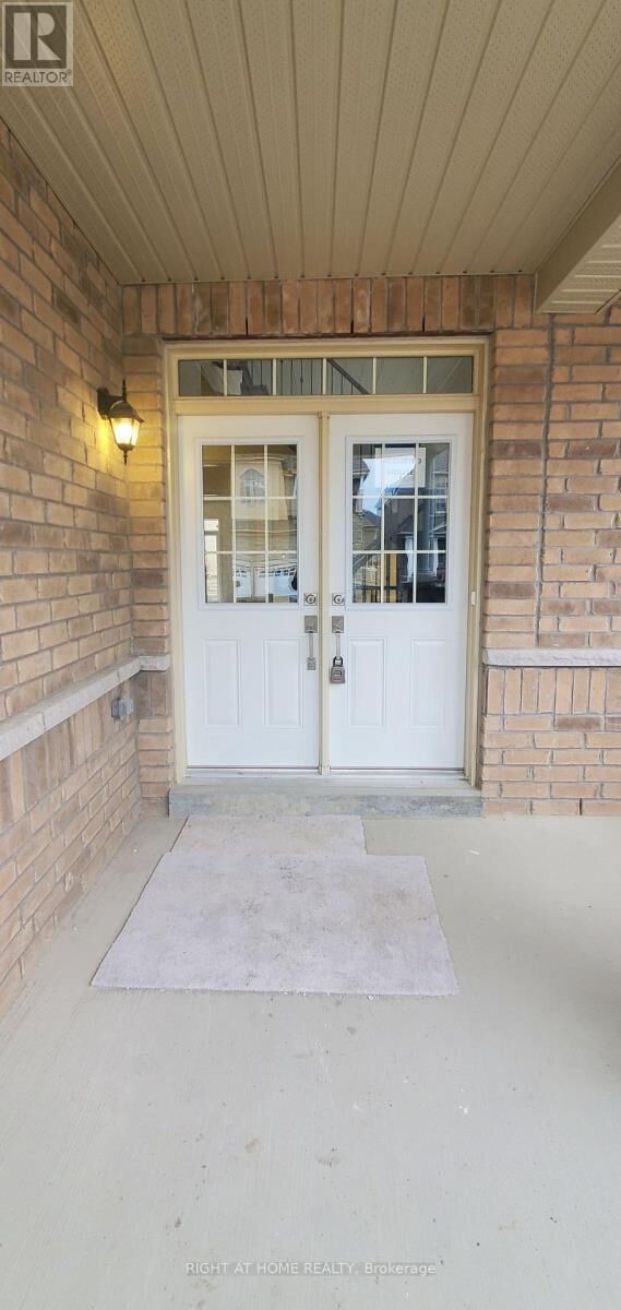 Property Photo:  10 Northern Breeze Crescent  ON L1R 0N9 