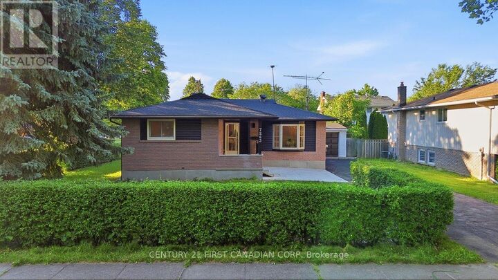 Property Photo: 7263 Maywood Street ON L2E 5P6