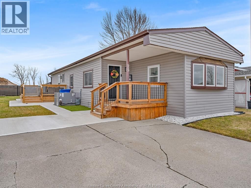 Property Photo: 25 Parkside ON N0R 1J0
