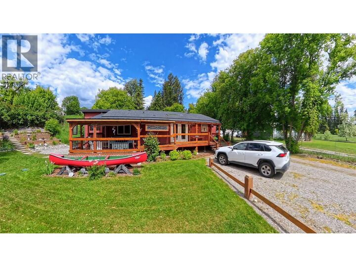 1768 Victoria Avenue — photo 1