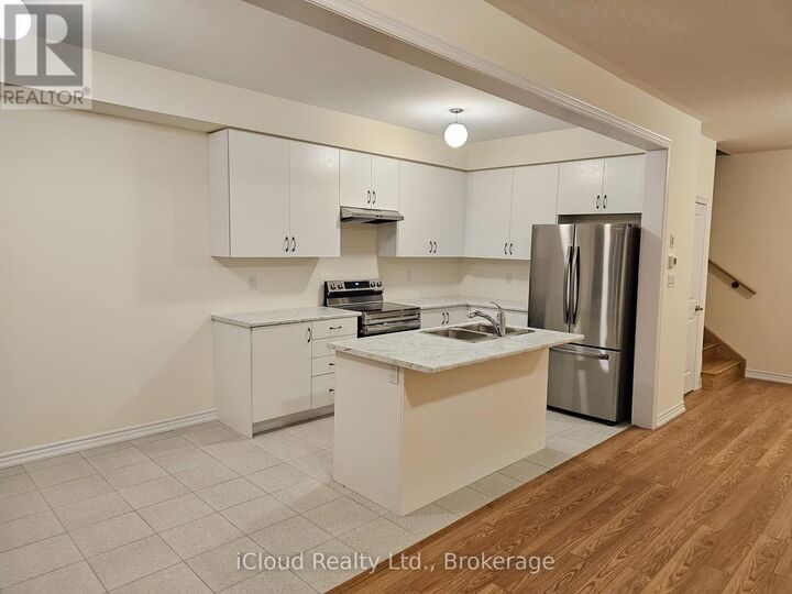 Property Photo:  9 Durham Avenue West  ON L9J 0W2 
