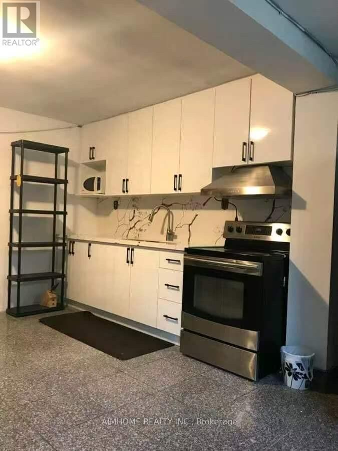 Property Photo: 137A Markham Street Mainflr ON M6J 2G4