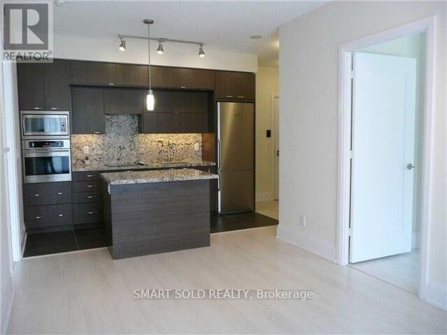 Property Photo:  120 Harrison Garden Boulevard 515  ON M2N 0C2 