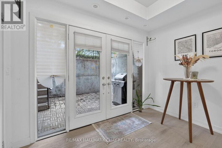 Property Photo:  140 Broadview Avenue 52  ON M4M 2G2 