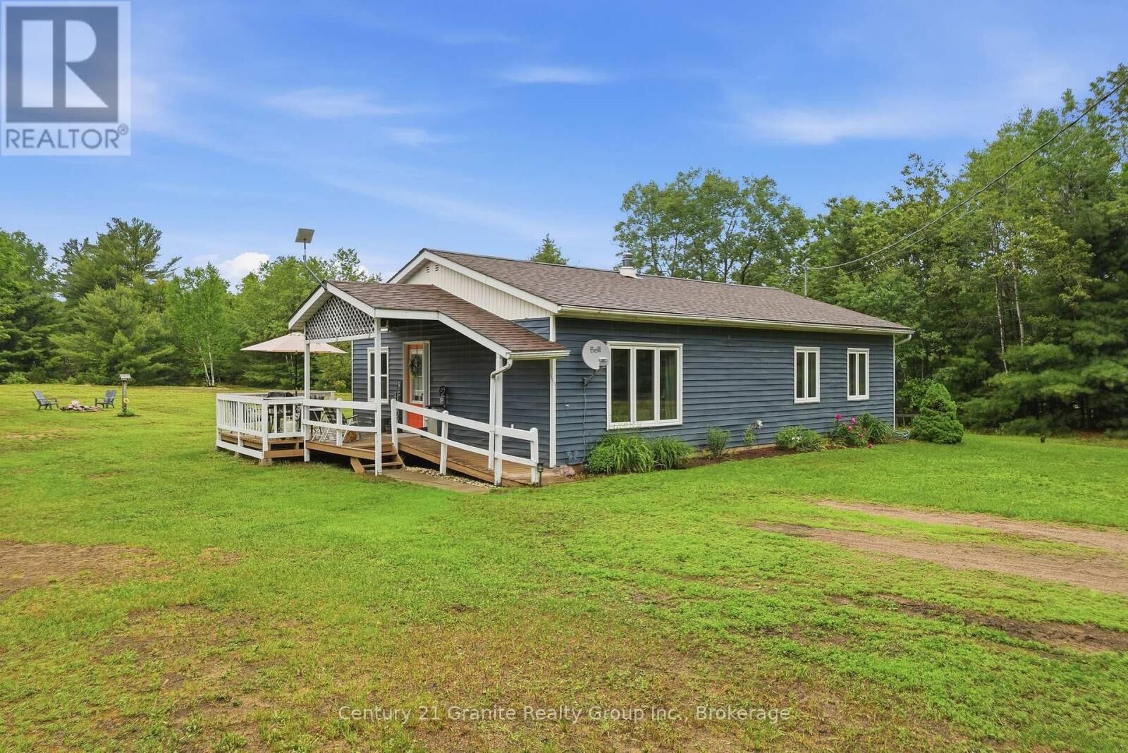 Property Photo:  18 Pine Ridge Road  ON K0L 1C0 
