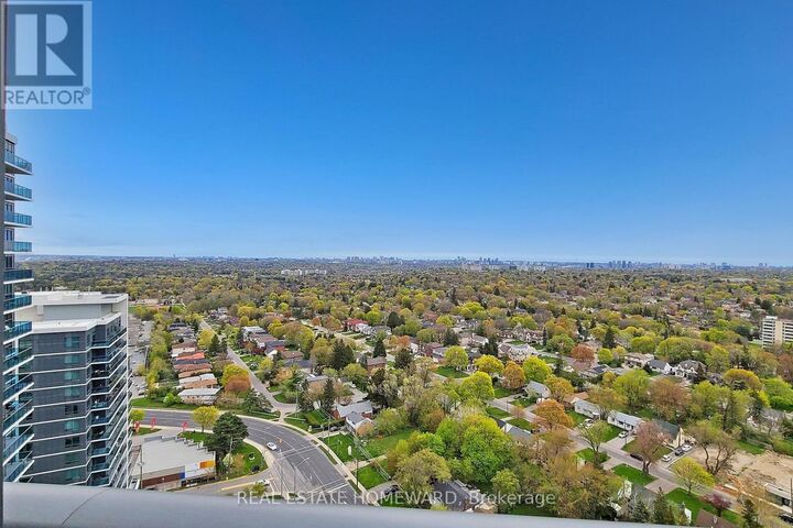 Property Photo: 7161 Yonge Street 2430 ON L3T 0C8