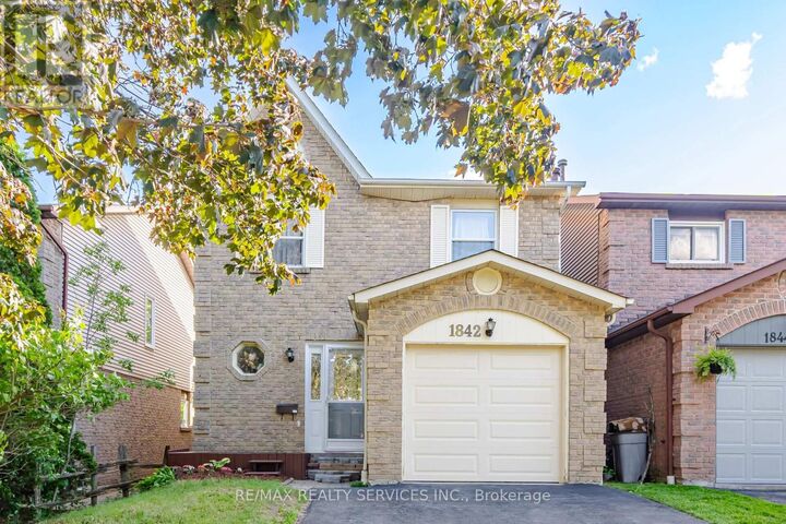 Property Photo:  1842 Cricket Lane  ON L1V 3J3 
