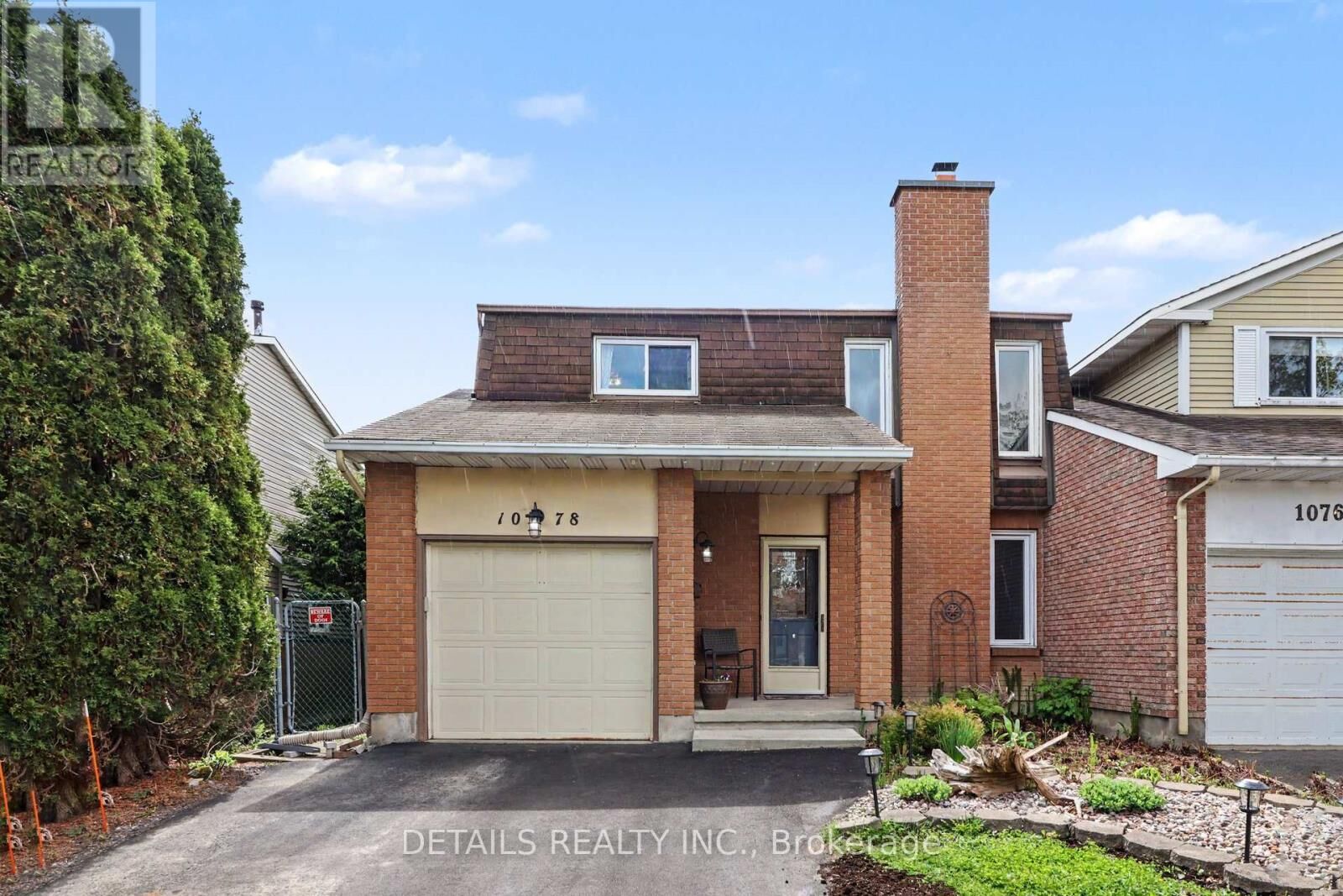 Property Photo: 1078 St Jovite Ridge ON K1C 1Y8