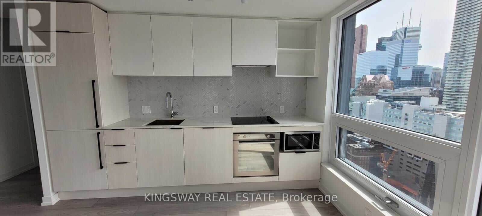 Property Photo:  82 Dalhousie Street 3612  ON M5B 0C5 