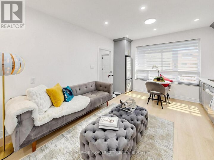 Property Photo:  11 Holton Avenue North  ON L8L 6H3 