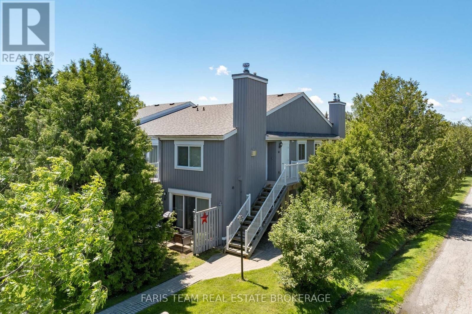 Property Photo:  23 Dawson Drive 84  ON L9Y 5B4 