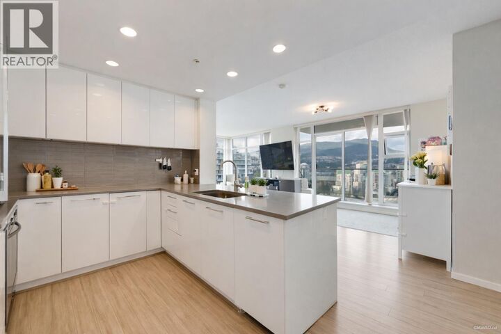Property Photo: 3102 Windsor Gate 2806 BC V3B 0J3
