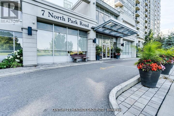 Property Photo: 7 North Park Road 709 ON L4J 0C9