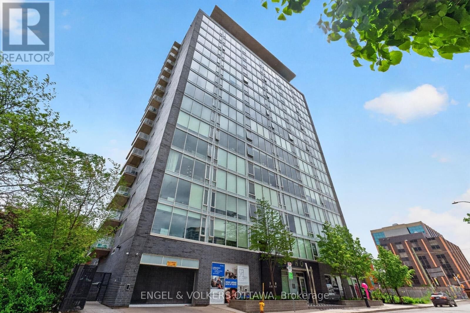 Property Photo: 300 Lisgar Street 1210 ON K2P 0E2