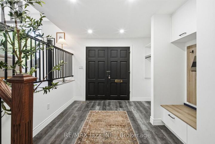 Property Photo:  50 Oakdale Drive  ON L1H 6X1 