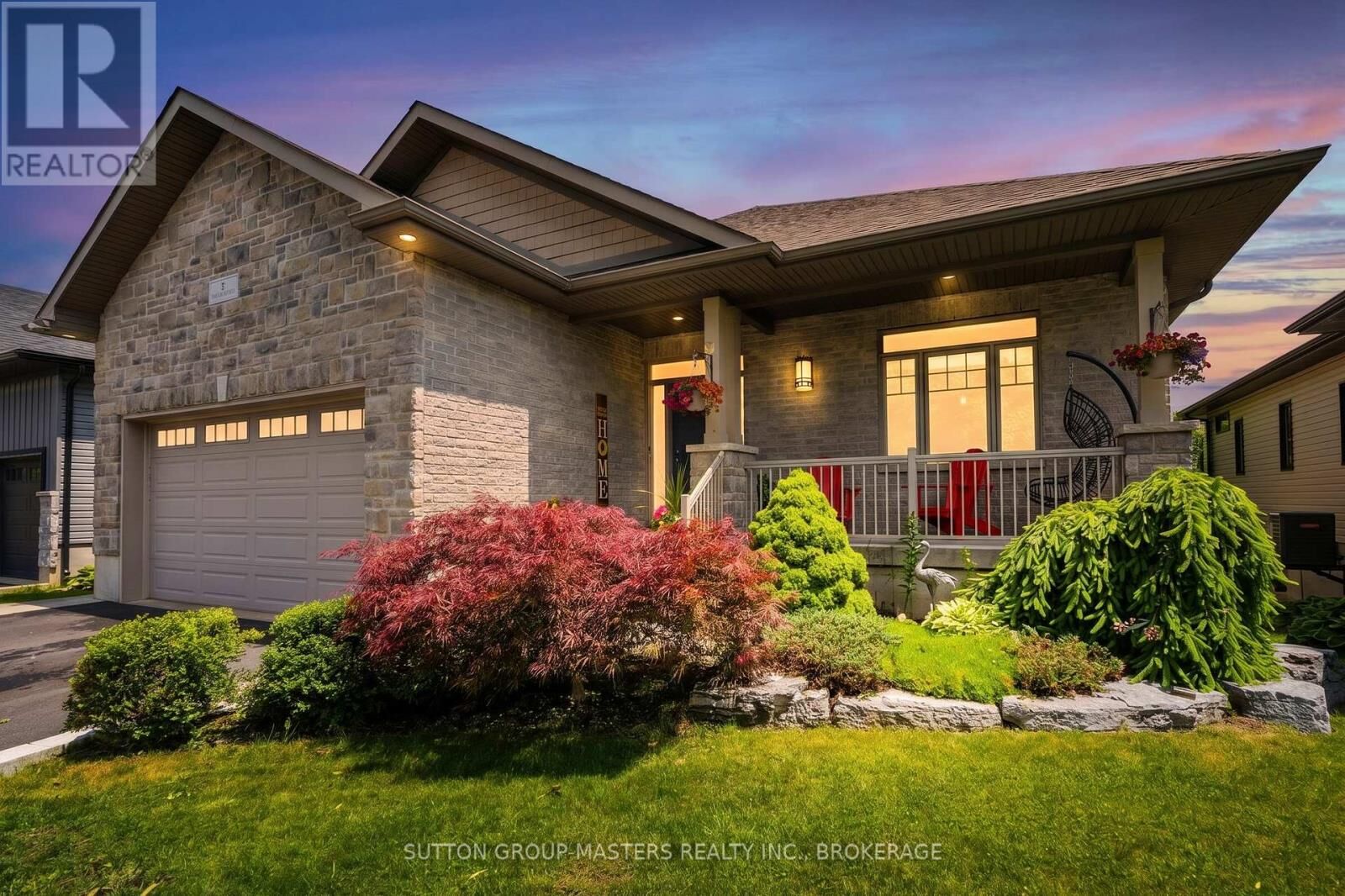 Property Photo: 16 Admirals Court ON K0H 1G0