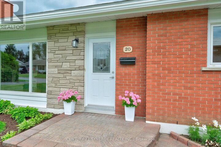 Property Photo:  20 Sherry Lane  ON K2G 3L6 
