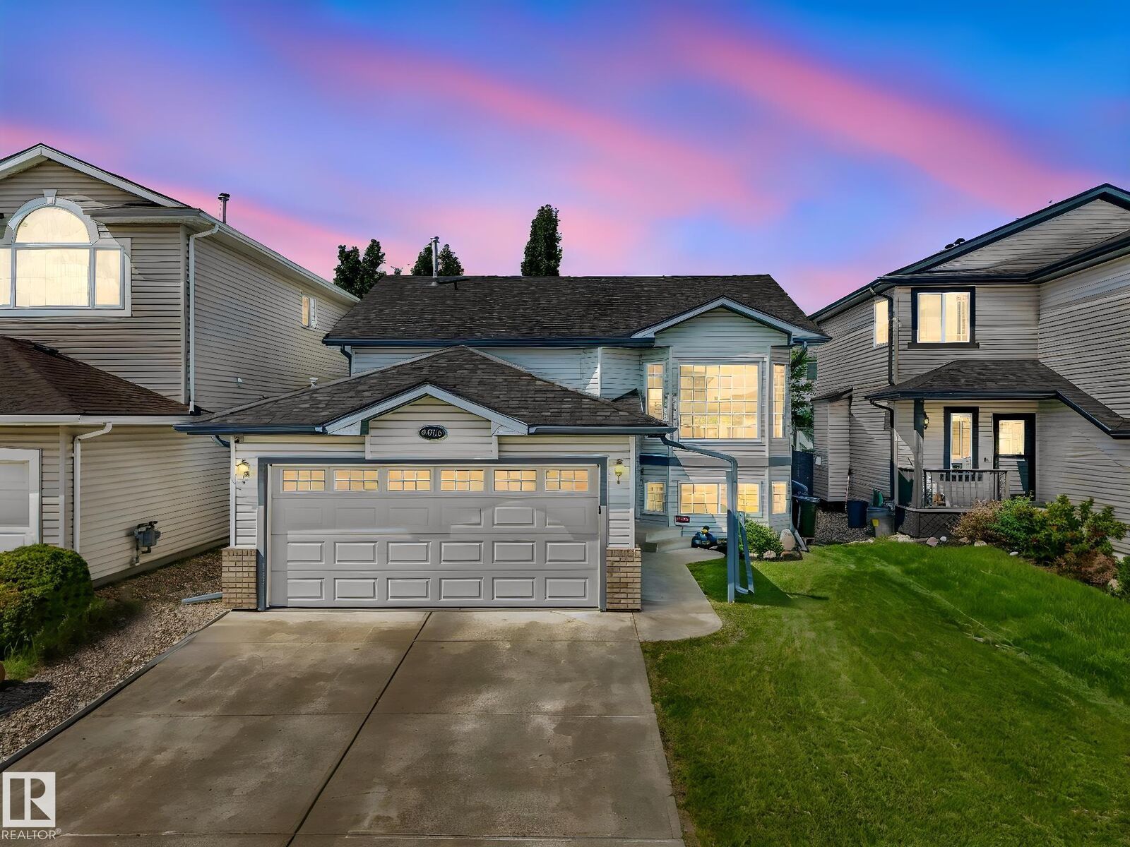 Property Photo: 8616 176 Avenue NW AB T5Z 0A4