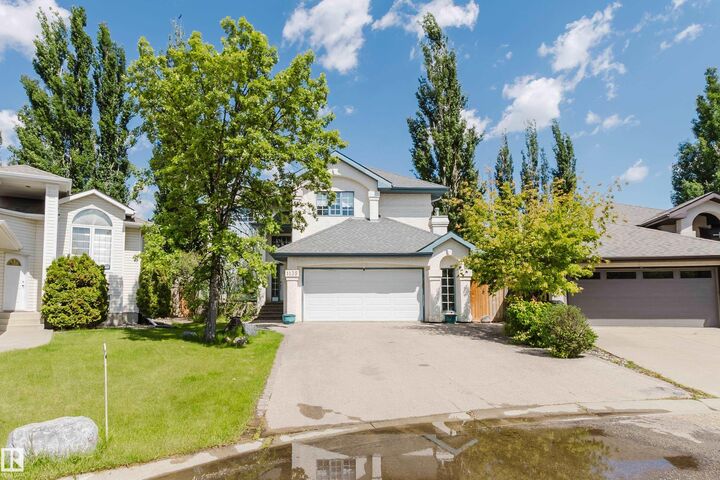 Property Photo: 1135 116 Street NW AB T6J 6X5