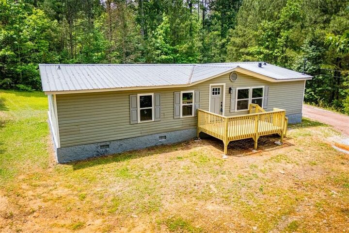 Property Photo:  70 Spring Lane  GA 30116 
