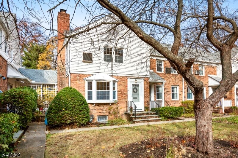 Property Photo:  585 Trinity Pl Unit C  NJ 07090 