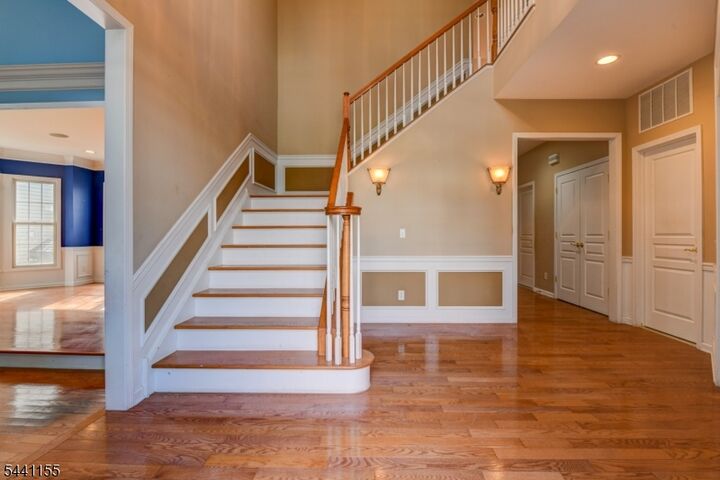 Property Photo: 16 Commanders Ct NJ 07512