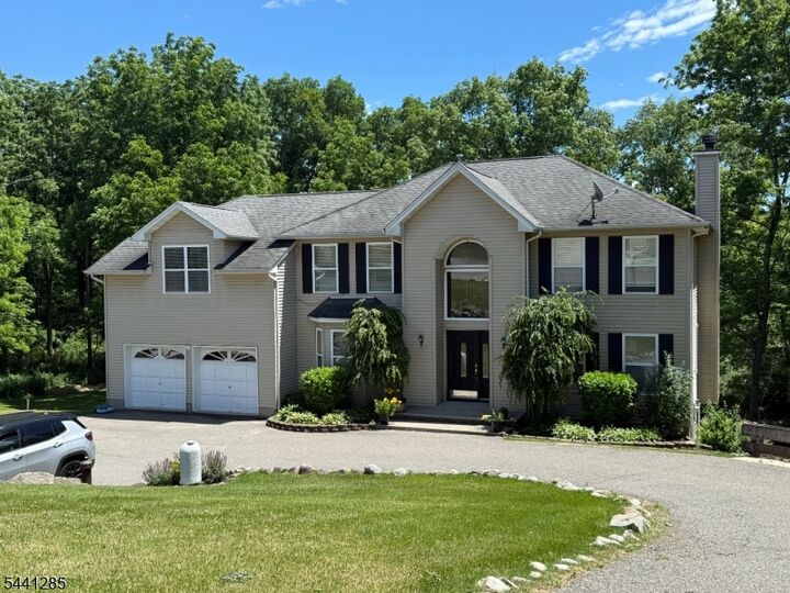 Property Photo:  5 Worthington Rd  NJ 07832 
