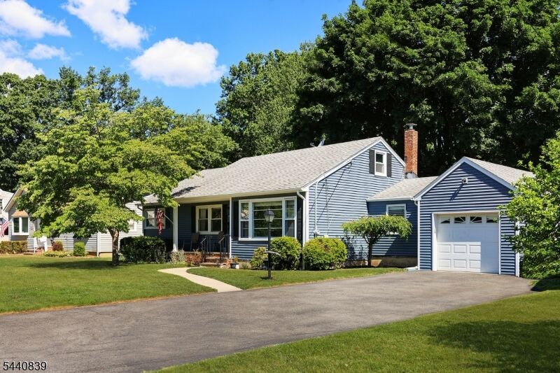 Property Photo:  231 Firth St  NJ 07080 