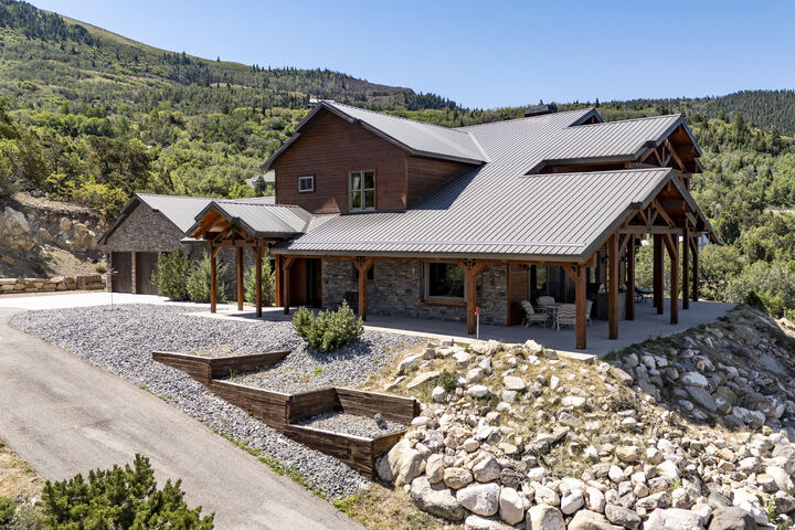 Property Photo:  982 E High Cedar Highlands Dr  UT 84720 