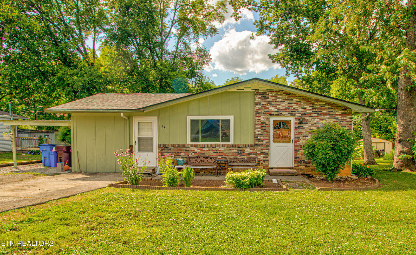 Property Photo:  641 Garfield St  TN 37701 