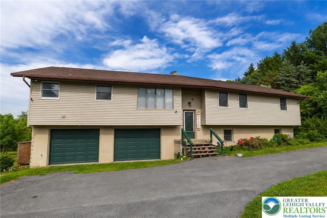 Property Photo:  9904 Ziegels Church Road  PA 18031 