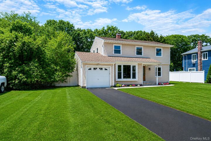 Property Photo:  130 Greenbelt Parkway  NY 11741 