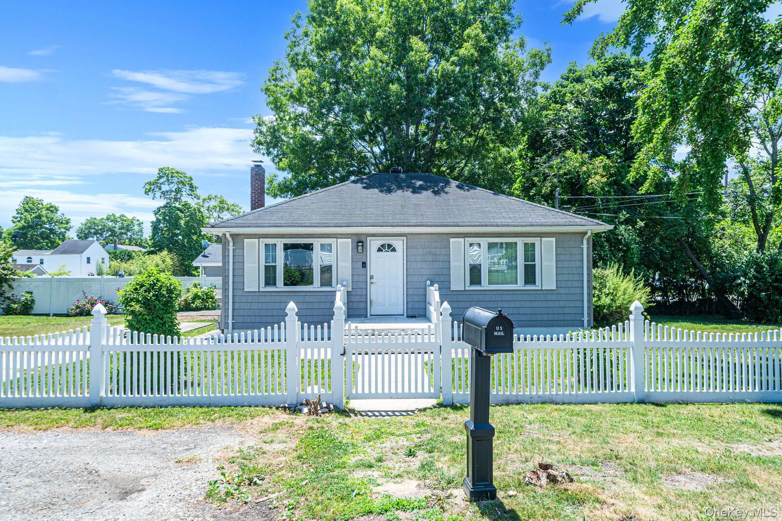 Property Photo:  14 Pinelawn Avenue  NY 11738 