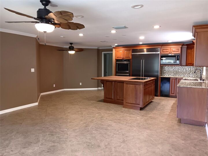 Property Photo:  1302 Amble Lane  FL 33755 