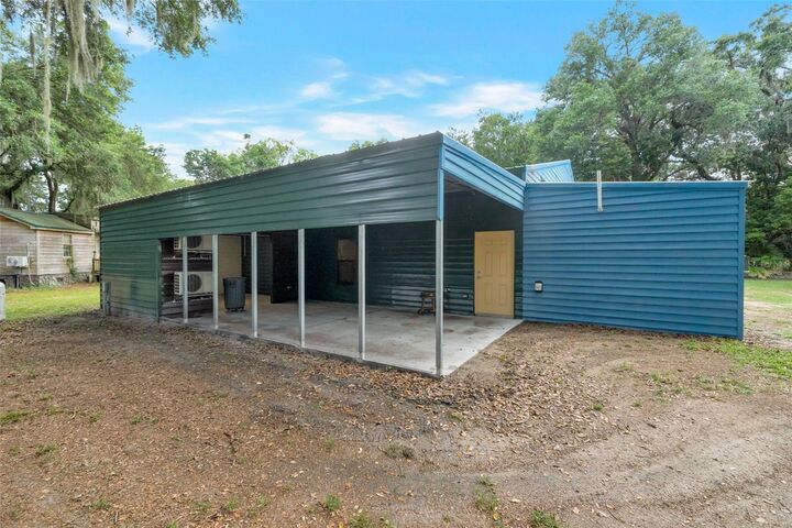 Property Photo:  2102 Old Polk City Road  FL 33809 
