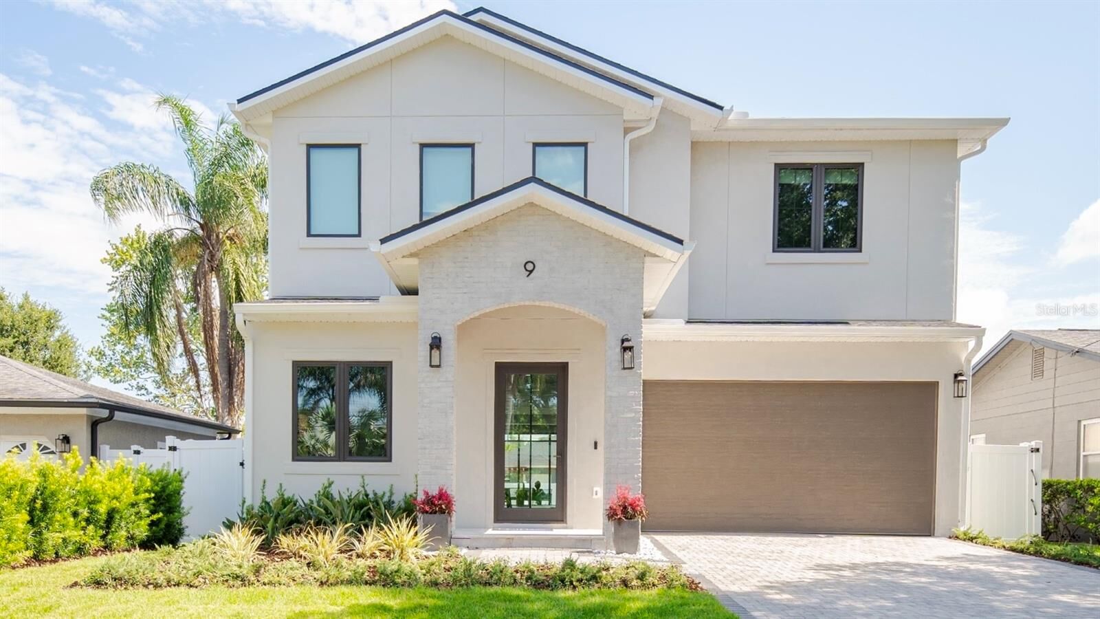 Property Photo:  9 E Steele Street  FL 32804 