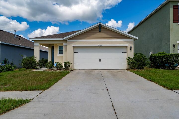 Property Photo: 3968 Gadwall Place FL 34748
