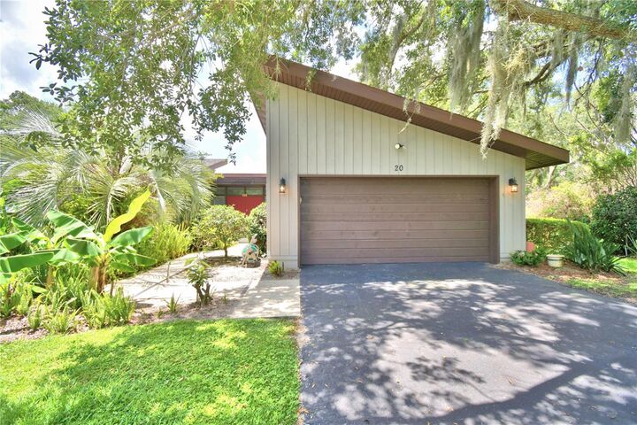 Property Photo:  20 Nottingham Way  FL 33844 