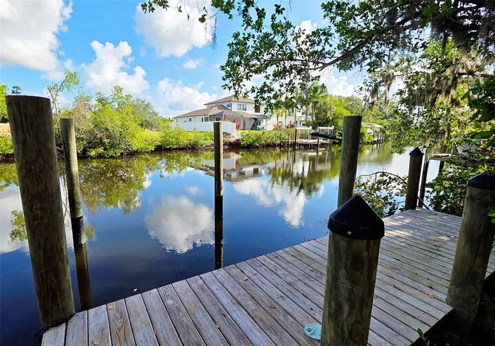 Property Photo:  3017 Pine Street  FL 34208 