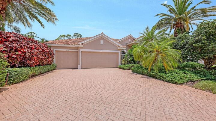 Property Photo:  816 Shadow Bay Way  FL 34229 
