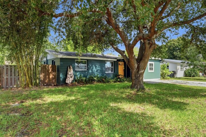 Property Photo:  10060 56th Street N  FL 33782 